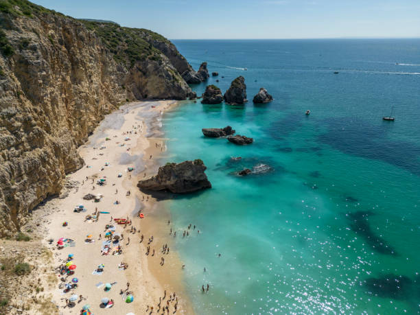 istock Ribeiro do Cavalo beach 1487251864