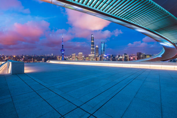 istock Empty floor and city skyline in Shanghai 1487272696