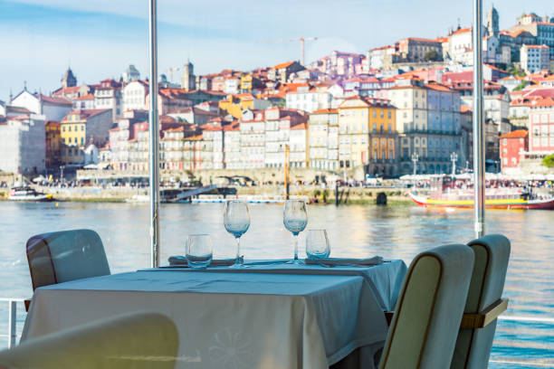 istock Reserved sign on restaurant table in Porto 1487293848