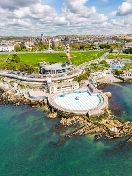 istock Lido swimming Pool in Plymouth 1487304568