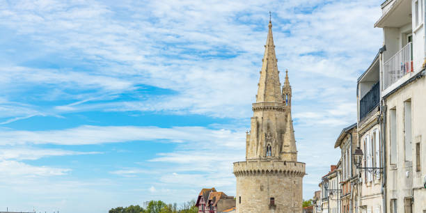 istock Tour de la Lanterne tower on a sunny day in La Rochelle 1487324002