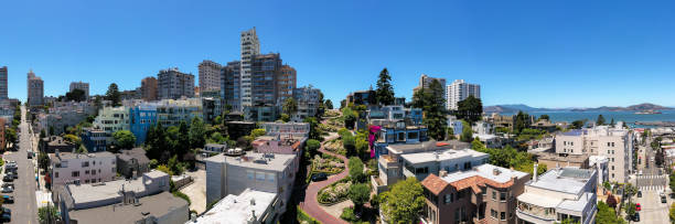 ロンバードストリートの空撮、サンフランシスコ、カリフォルニア州 - lombard street city urban scene city life ストックフォトと画像