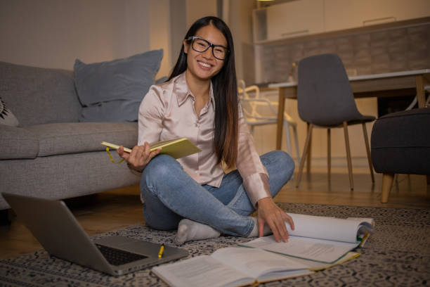 istock Woman working from home 1487392944