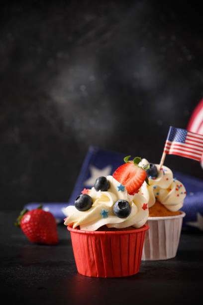 istock American cupcake with USA flags for Patriotic Independence Day. 1487402696