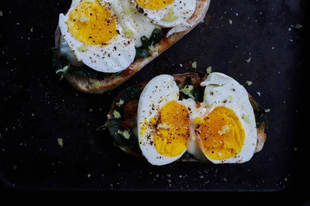 istock Delicious Brunch Toast 1487427086