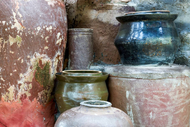 istock Chinese traditional earthenware jar close-up 1487462501