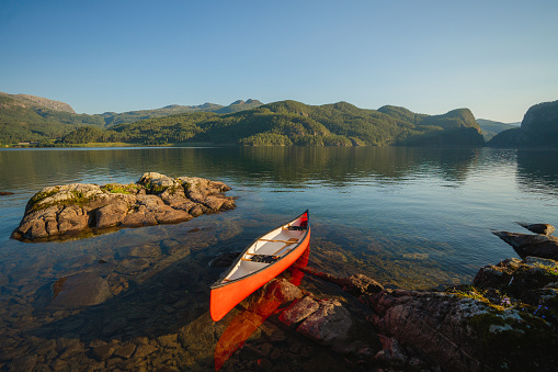 A panoramic view of Lake Coeur d'Alene, Idaho, USA with waterfront homes, docks and marina at Rockford Bay.