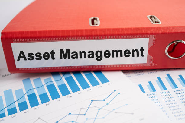 istock Asset Management. Binder data finance report business with graph analysis in office. 1487526900