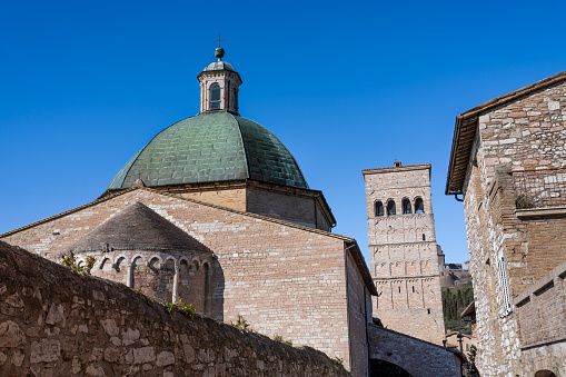 rear view of the cathedral of san rufino in the city of assisi