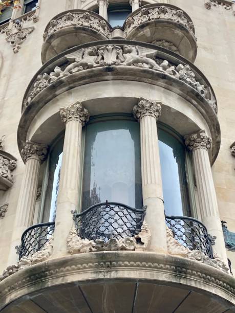 istock Spain - Barcelona- Architecture in Passeing de Gracia 1487562874