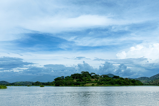 Amplia vista del lago de Suchitlán en El Salvador photo
