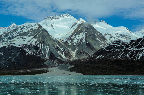 istock Very scenic Glacier Bay Alaska. 1487572514