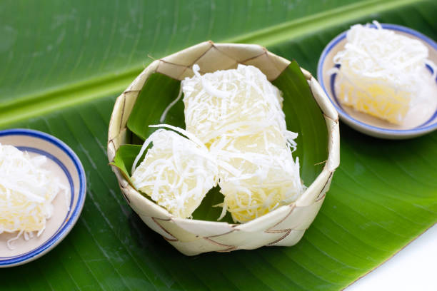 istock Steamed tapioca cake or cassava cake with grated coconut 1487599970
