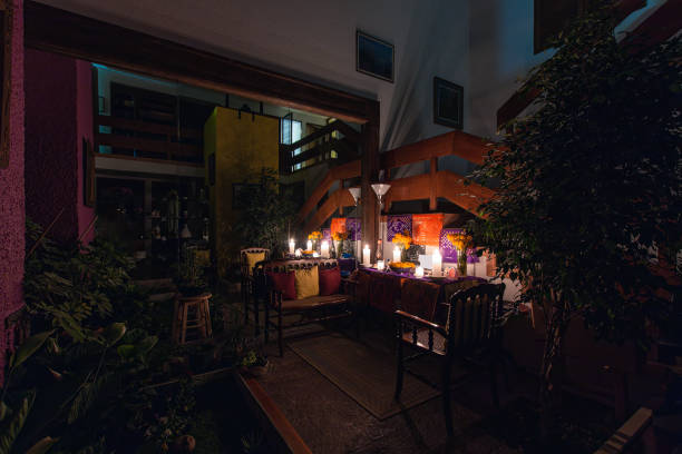 istock Day of de Dead offering at home 1487617023