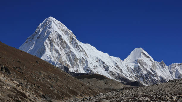 istock Majestic Mount Pumo Ri, Nepal. 1487623553