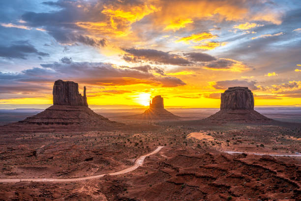 istock Beautiful sunrise seen in the famous Monument Valley 1487657886