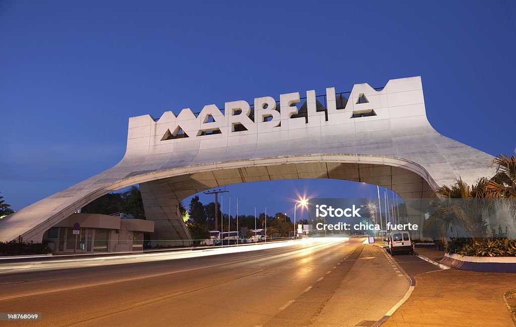 Marbella Arch de noche. TM - Foto de stock de Marbella libre de derechos