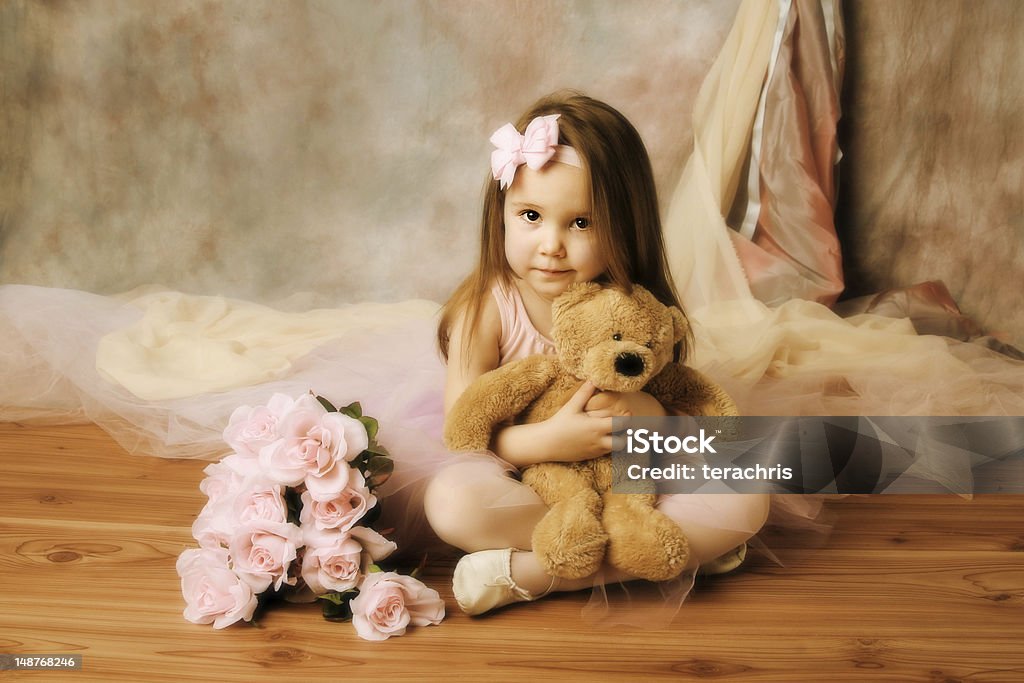 Petite beauté de ballerine - Photo de Bébé libre de droits