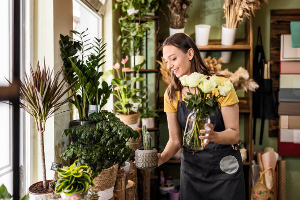 istock Flower vendor is working 1487711350