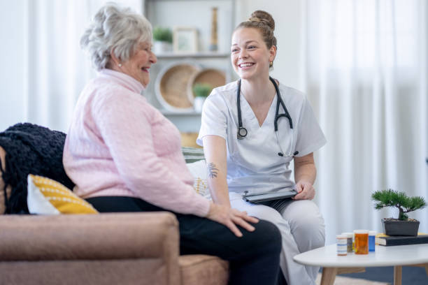 istock Senior Home Care Appointment 1487764487