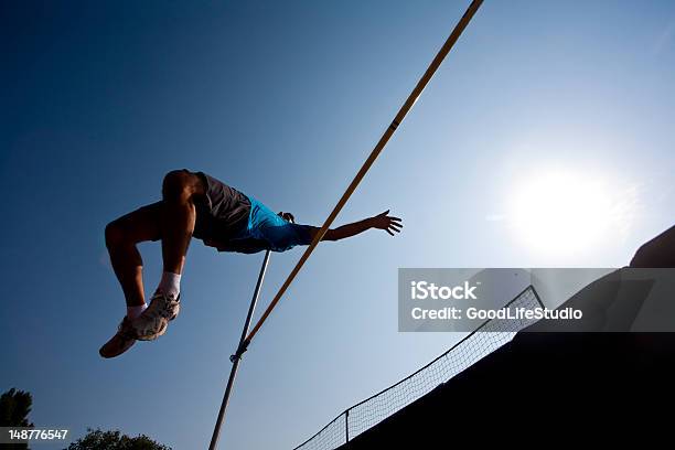 높이뛰기 장대 높이뛰기에 대한 스톡 사진 및 기타 이미지 - 장대 높이뛰기, 기둥, 점프