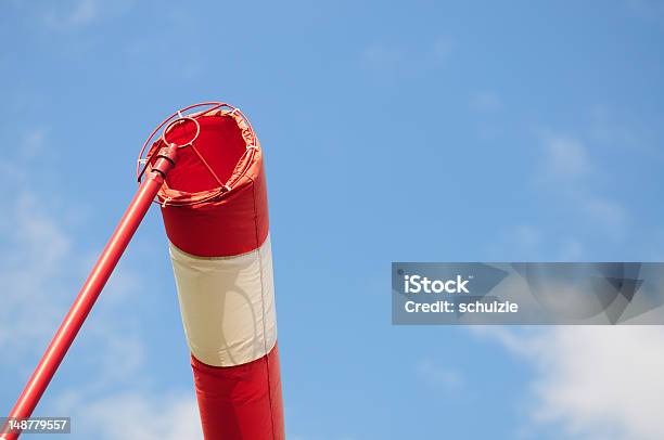 Biruta - Fotografias de stock e mais imagens de Ao Ar Livre - Ao Ar Livre, Azul, Biruta