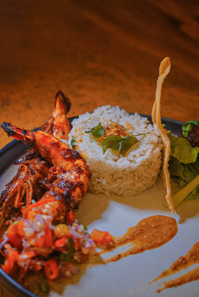 istock Shrimp Grilled with Rice and Vegetables 1487887067