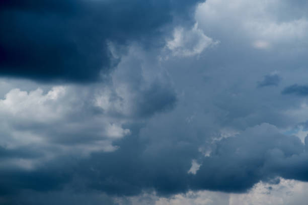istock Dark clouds filled the sky, casting a gloomy mood over everything. 1487921055