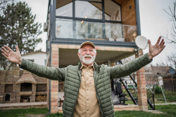 istock Retirement, carefree retirement days 1487946385