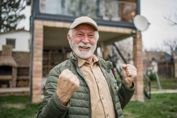 istock Retirement, carefree retirement days 1487946403