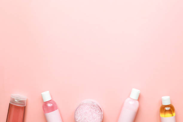 istock Flat lay spa jars. Mockup jars. Flatlay beauty on pink background 1487954416