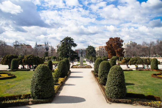 istock Sunny winter day in El Retiro park 1487994405