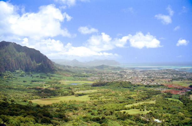 istock Nuuanu Pali Lookout 1488008383