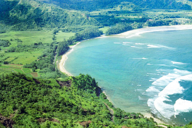 istock Aerial Kauai Hidden Beach 1488046547