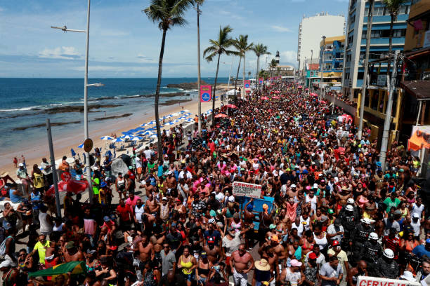 carnaval de salvador - rey momo fotografías e imágenes de stock