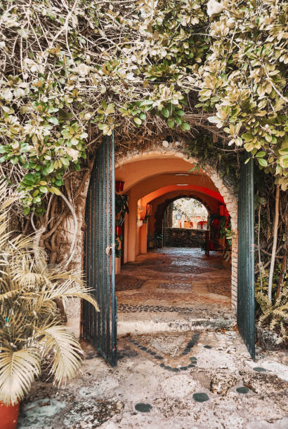 istock Medieval roman style stone streets in altos de chavon 1488063578