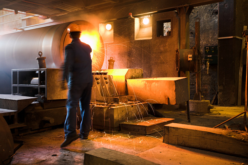 centrifugal casting process at heavy industry furnace