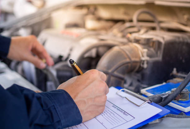 The engine engineer is checking and repairing the car. Off-site care services