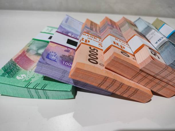 istock Indonesia's state currency shares the nominal on the table 1488102587