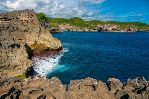 istock Broken beach, Nusa Penida, Klungkung Regency, Bali, Indonesia 1488146786