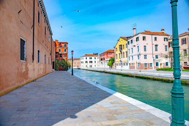istock Venice night and day 1488159022