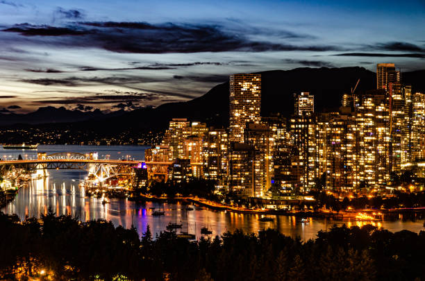 istock Vancouver Downtown with a stormy sky 1488238821