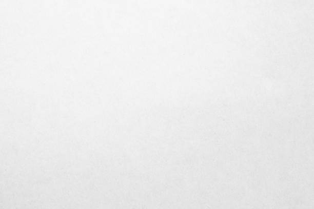 белая текстура переработанной крафтовой бумаги в качестве фона. материал текстуры серой бумаги, старая винтажная страница светло-морщинис - paper texture стоковые фото и изображения