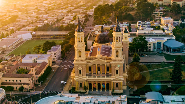 вид на церковь святого игнатия - saint ignatius church стоковые фото и изображения