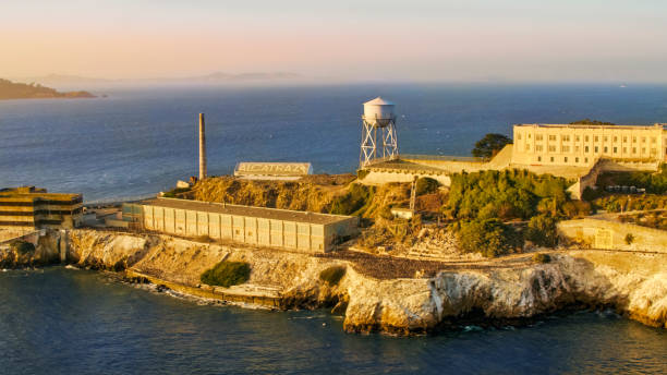 istock View of Alcatraz Island 1488309486