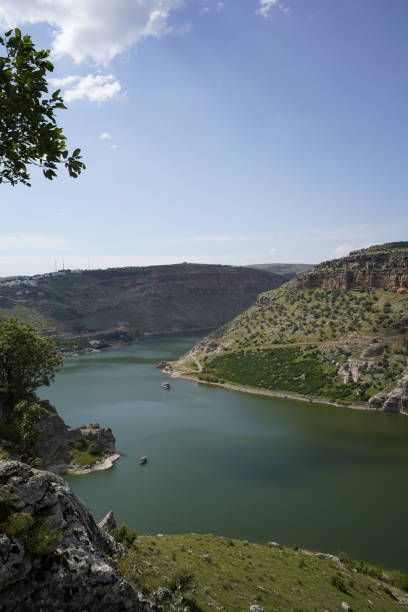 istock Egil Dam Barrage in Diyarbakir, Turkey 1488341814