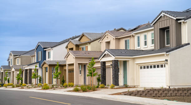 istock Row of Homes 1488438637