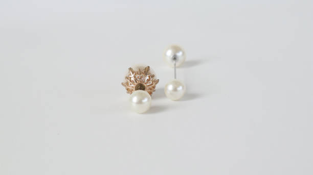 istock a hijab brooch with white pearl motifs 1488442366