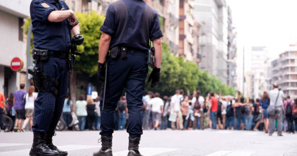 istock Riot police 1488453946