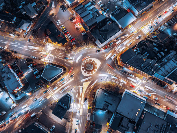 Congested Roundabout Roundabout in Royal Oak, Auckland with traffic traffic circle photos stock pictures, royalty-free photos & images